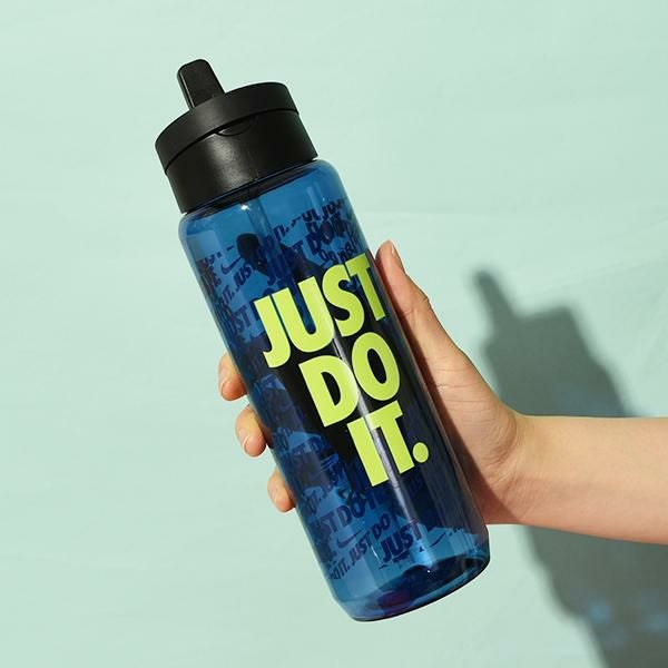 ナイキ ウォーターボトル NIKE TR リニューリチャージストローボトル