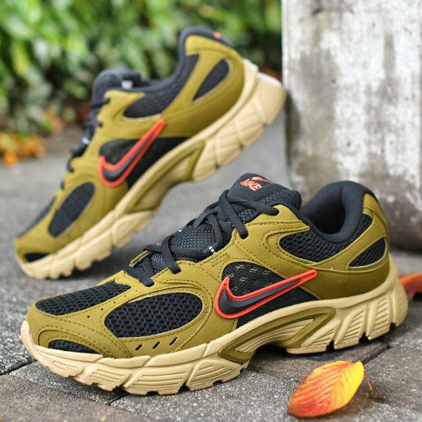 送料無料 ナイキ スニーカー メンズ NIKE V5 RNR シューズ 靴 Y2K